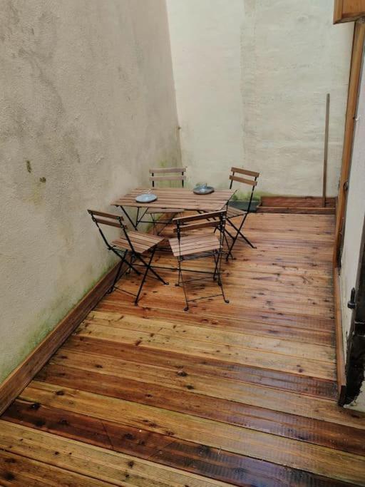 Patio Cosy Apartment Thizy-les-Bourgs Exterior foto