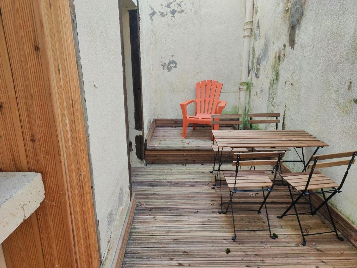 Patio Cosy Apartment Thizy-les-Bourgs Exterior foto